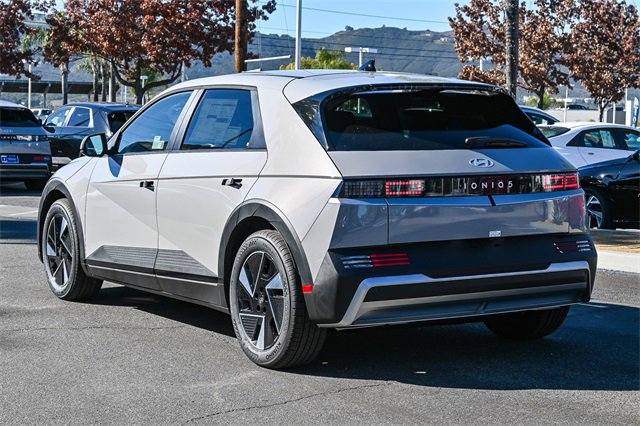 New 2026 Hyundai Ioniq 5 SEL image 7