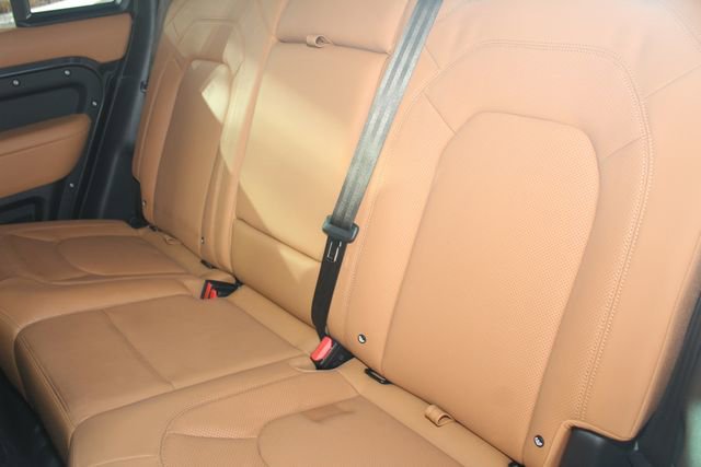 Used 2023 Land Rover Defender 110 S image 23