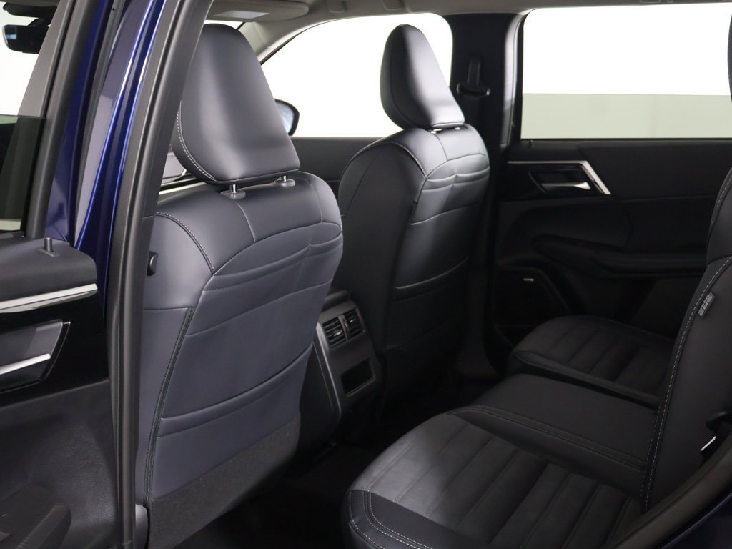 New 2026 Mitsubishi Outlander SE FWD image 28