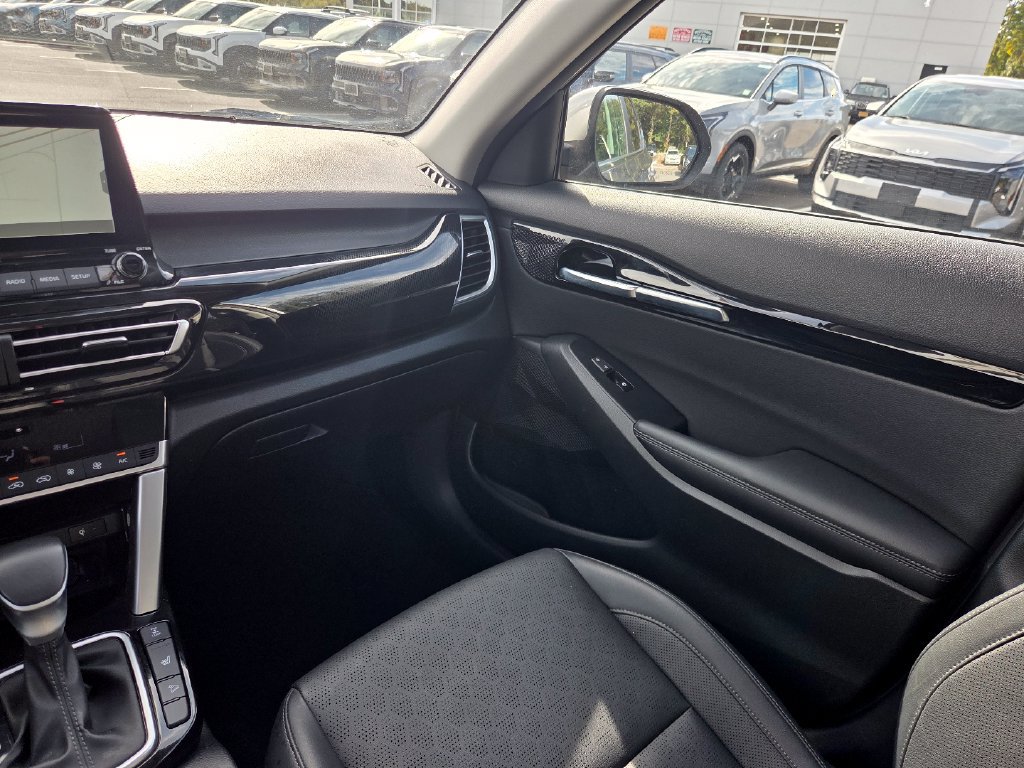 Certified 2023 Kia Seltos EX AWD/4WD image 19