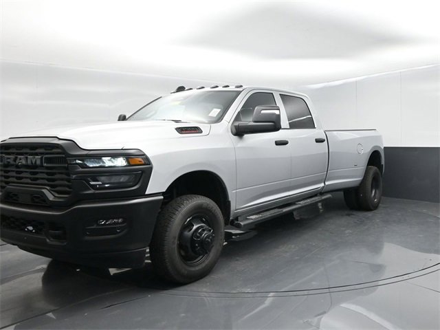 New 2026 RAM 3500 Tradesman image 4