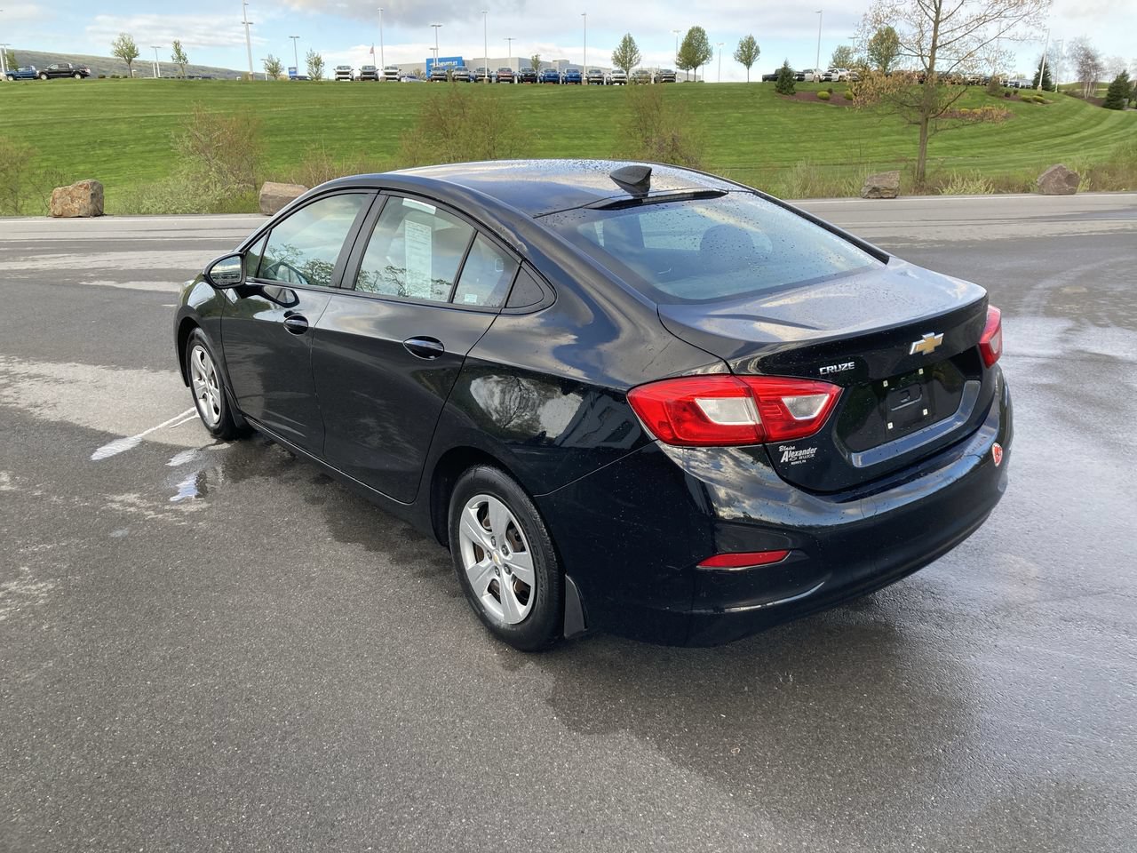 Used 2017 Chevrolet Cruze LS FWD image 5