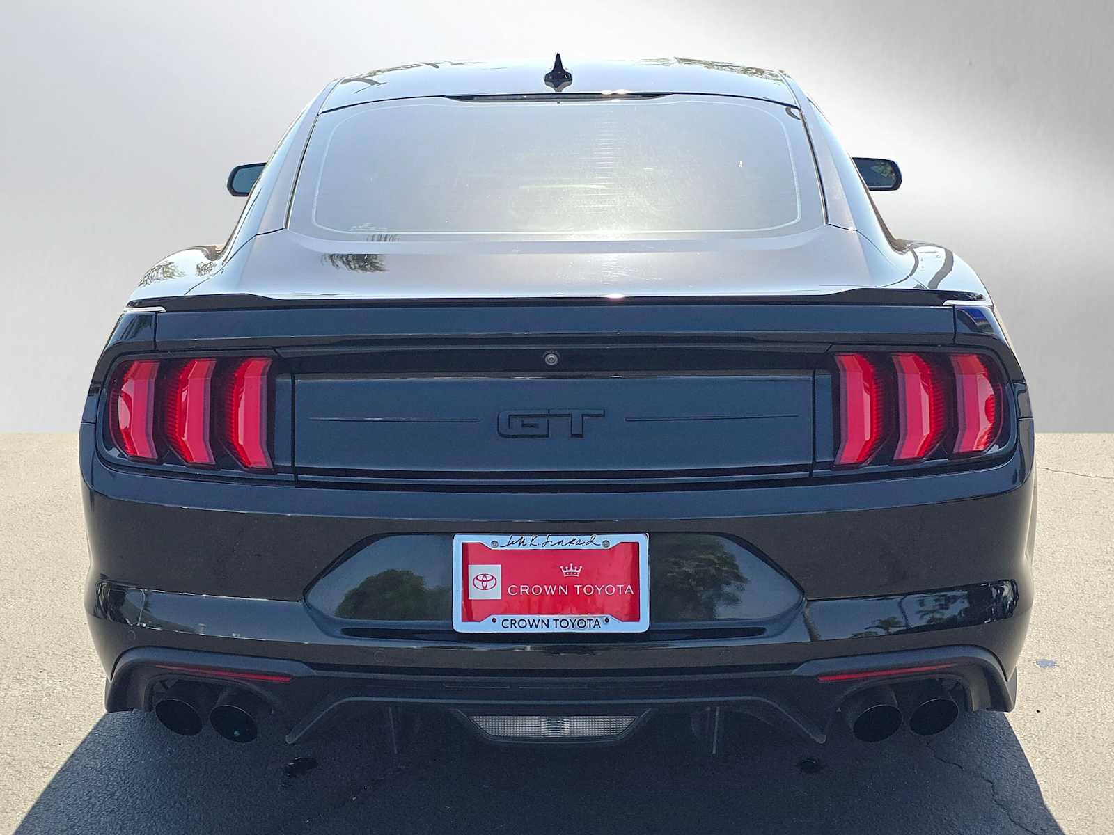 Used 2021 Ford Mustang GT w/ Black Accent Package RWD image 4
