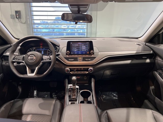 Used 2025 Nissan Altima 2.5 SR image 37