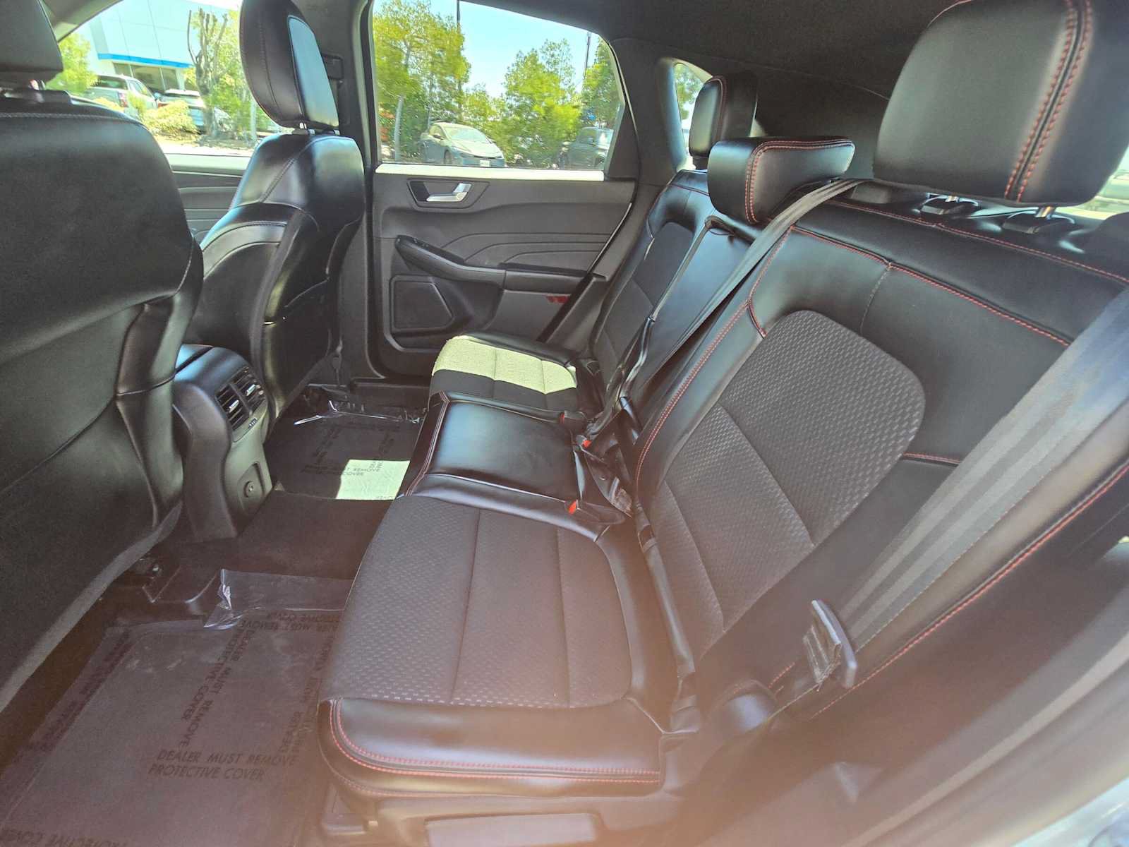 Used 2025 Ford Escape ST-Line FWD image 16