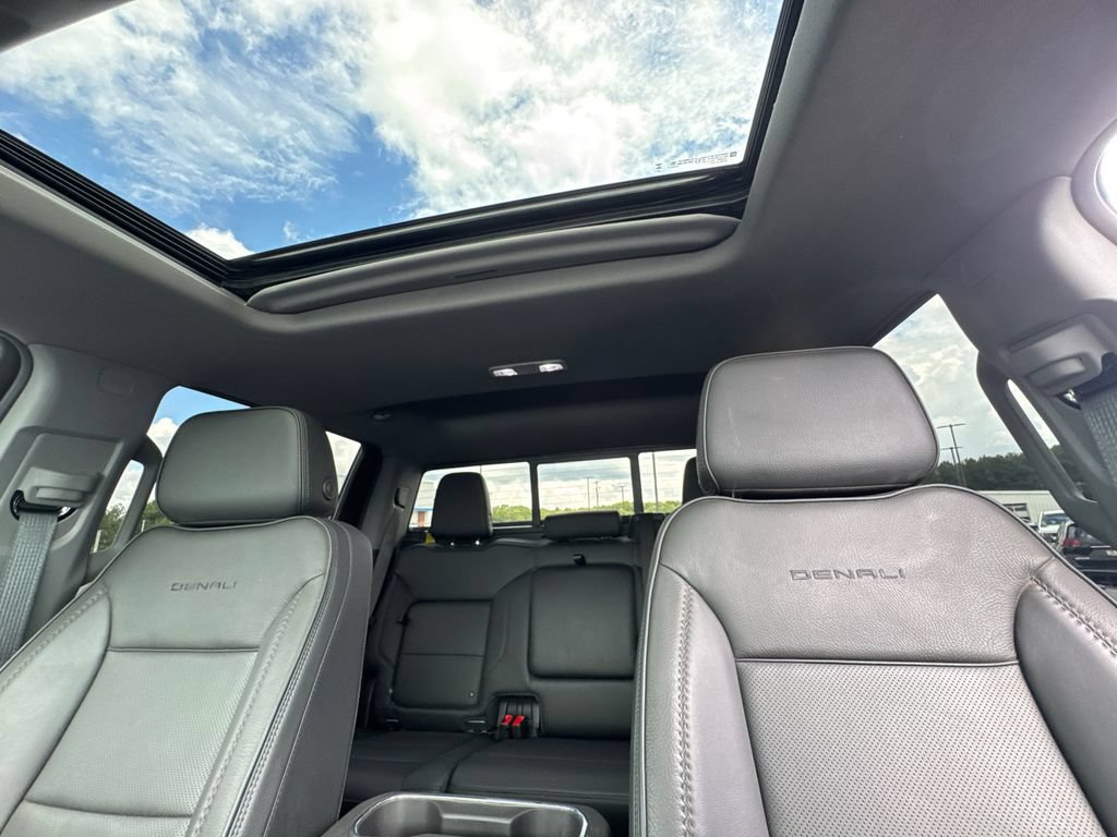 Used 2024 GMC Sierra 2500 Denali w/ Denali Reserve Package AWD/4WD image 34