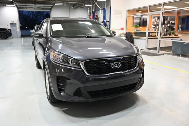 Used 2019 Kia Sorento LX image 3