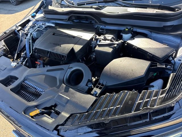 Used 2023 Honda Pilot Sport image 16