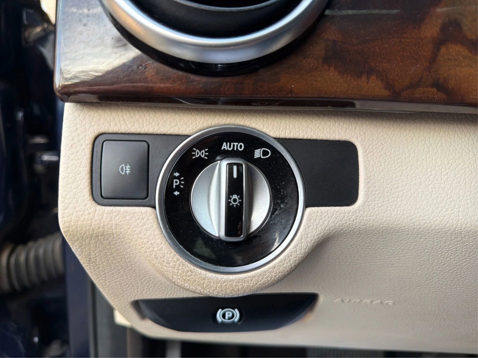 Used 2014 Mercedes-Benz GLK 250 BlueTEC 4MATIC image 22