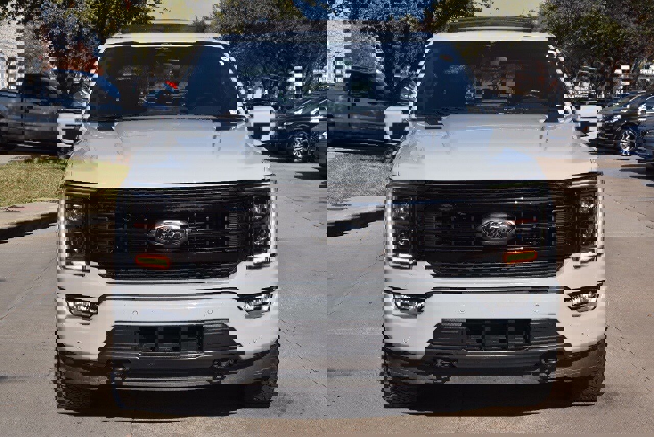 Used 2023 Ford F150 Platinum w/ Equipment Group 701A High image 3