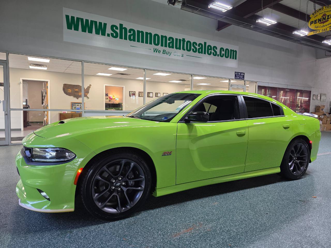 Used 2023 Dodge Charger Scat Pack RWD image 2
