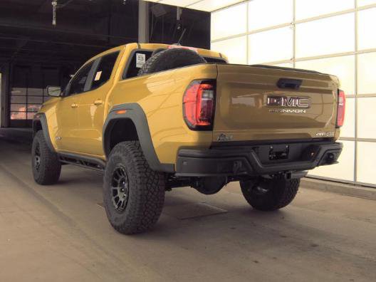 Used 2024 GMC Canyon AT4X w/ AT4X AEV Edition AWD/4WD image 9