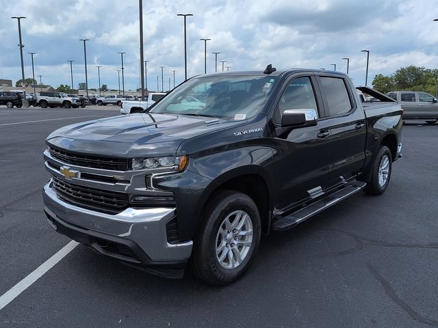 Used 2021 Chevrolet Silverado 1500 LT AWD/4WD image 3