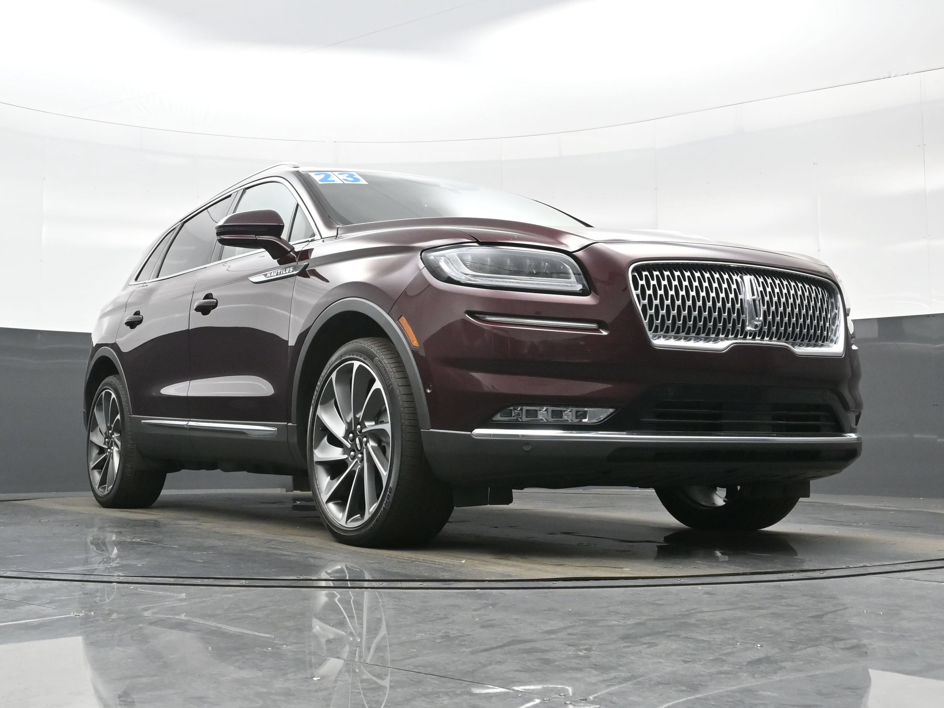 Used 2023 Lincoln Nautilus Reserve w/ Equipment Group 202A AWD/4WD image 32