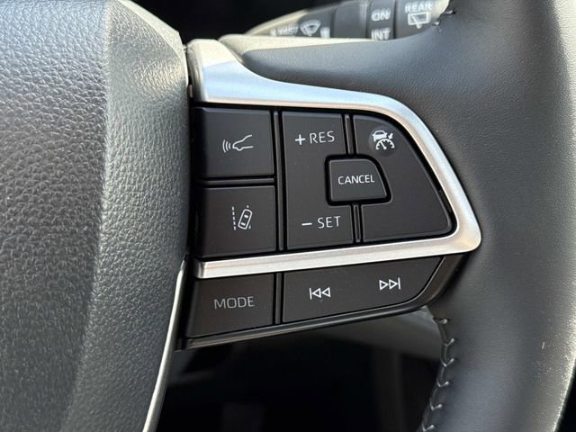 Used 2026 Toyota Highlander Platinum AWD/4WD image 24