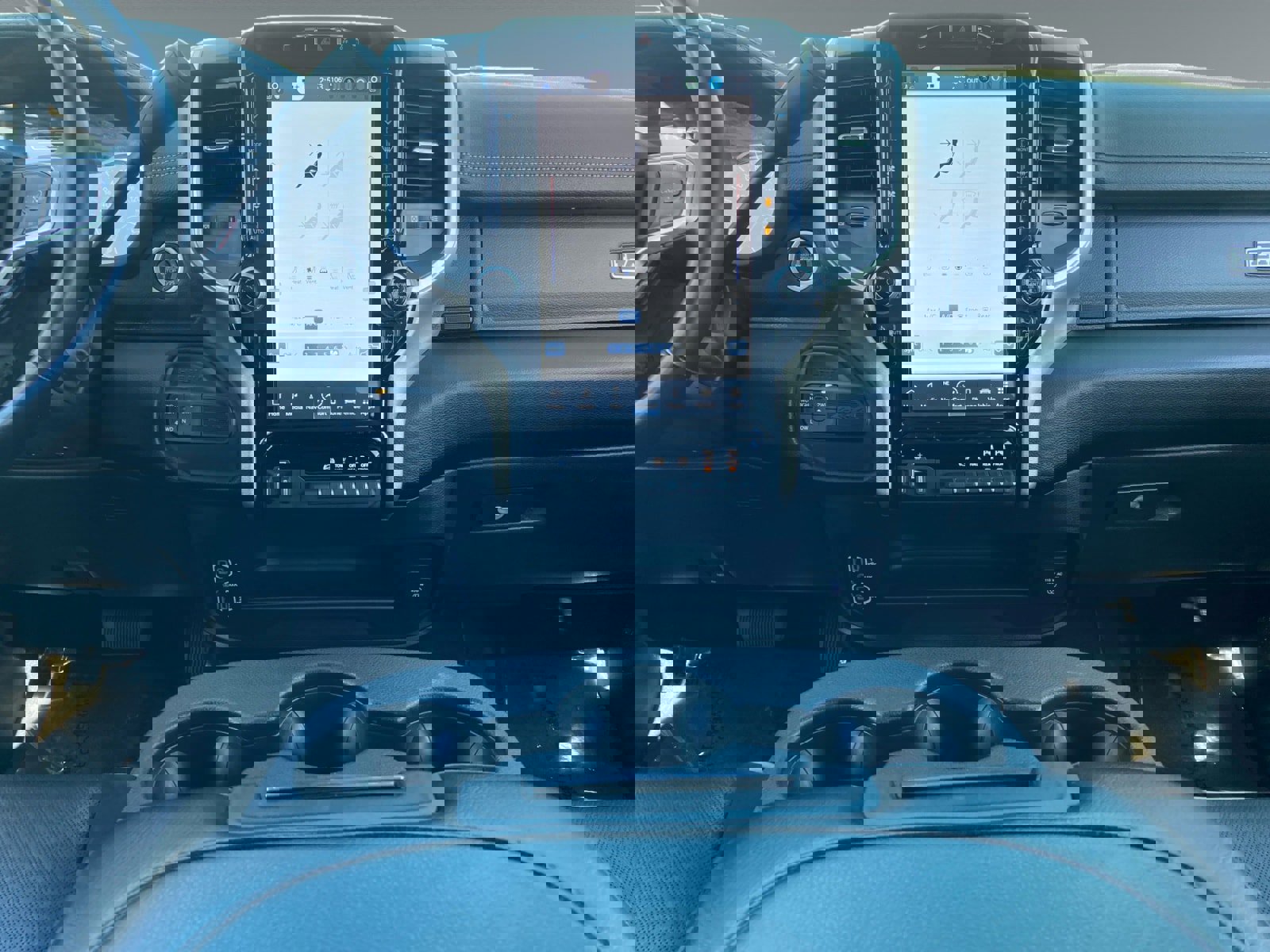 Used 2024 RAM 2500 Laramie image 11