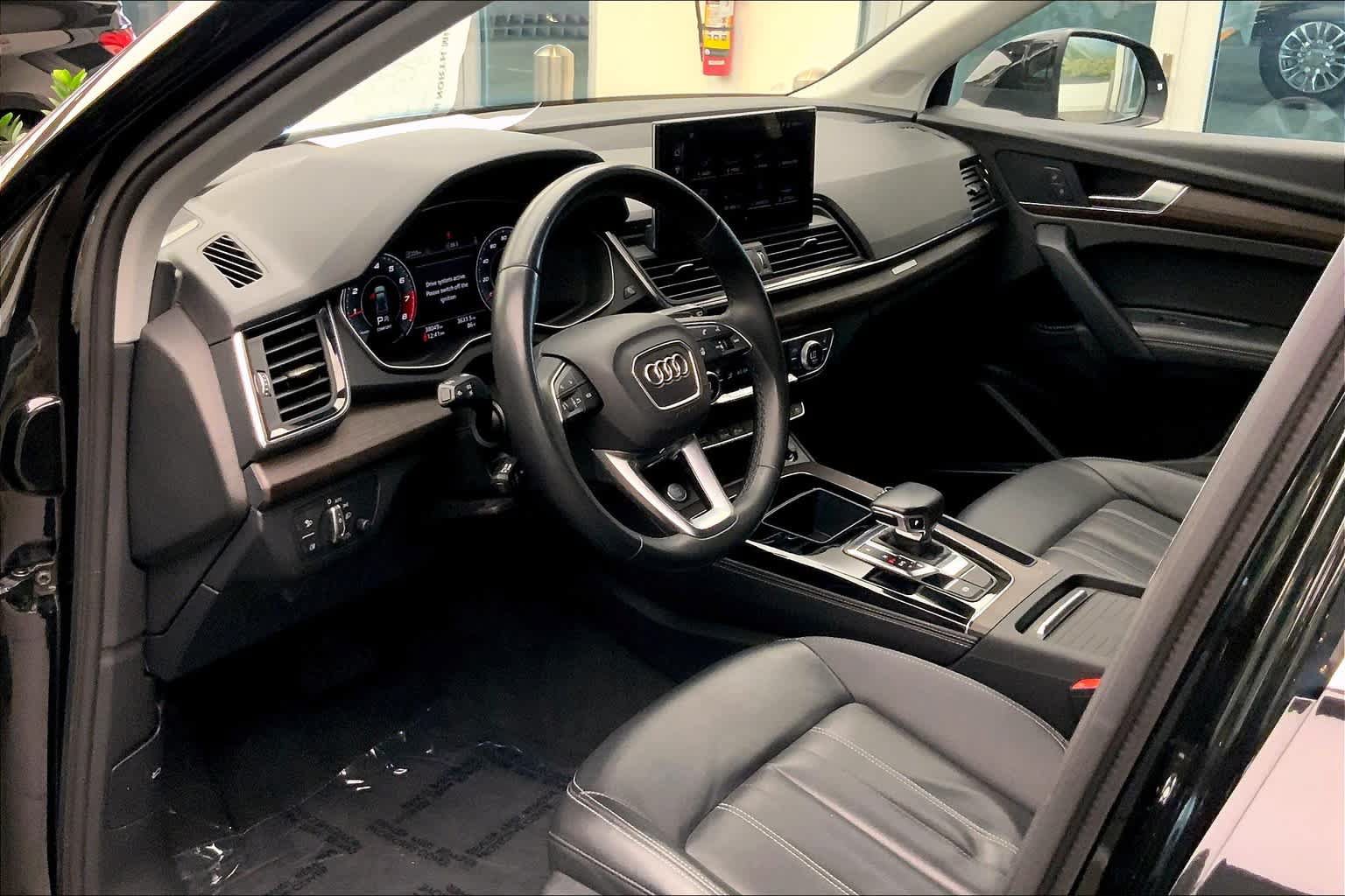 Used 2021 Audi Q5 2.0T Premium Plus w/ Premium Plus Package AWD/4WD image 18