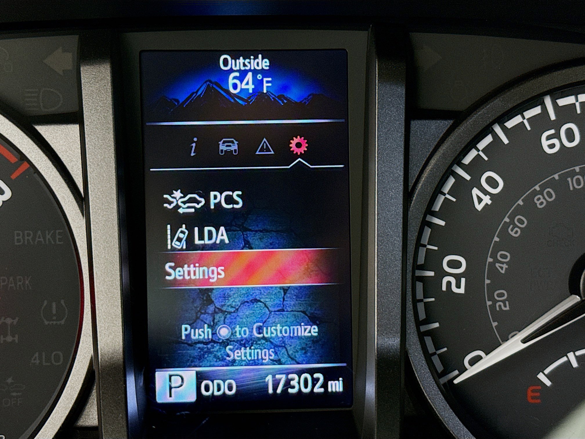 Used 2022 Toyota Tacoma TRD Off-Road w/ Technology Package image 13