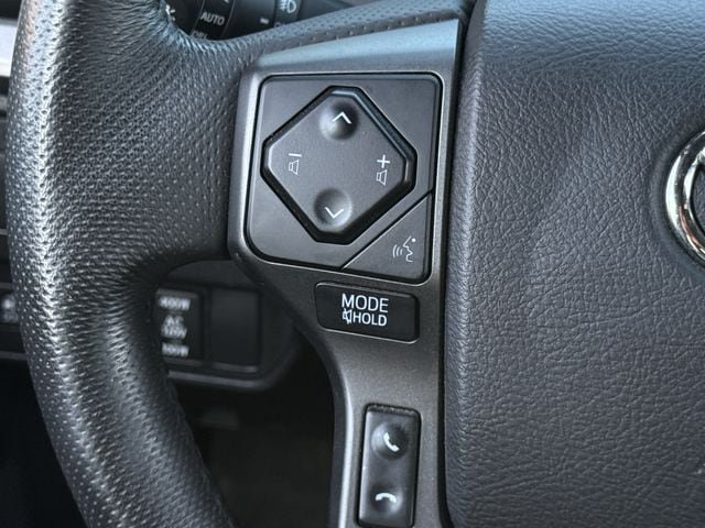 Used 2021 Toyota Tacoma TRD Off-Road AWD/4WD image 15