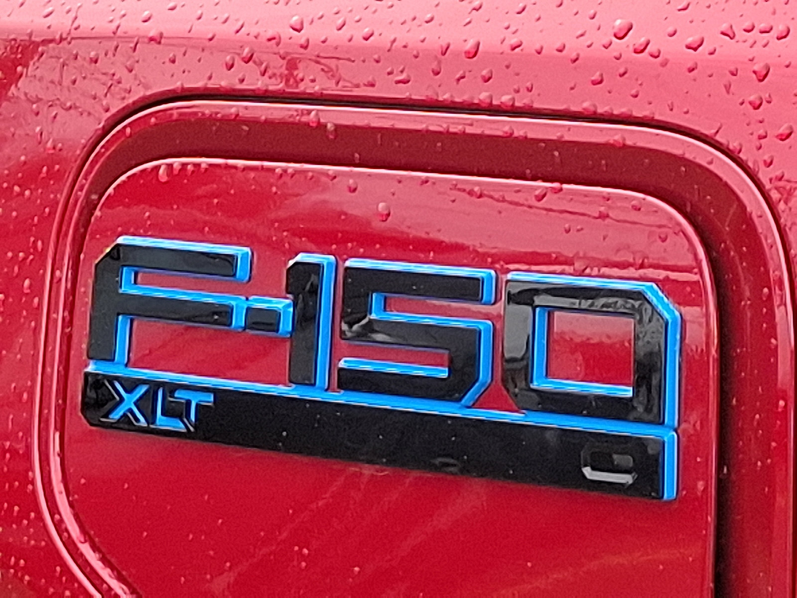 Used 2025 Ford F150 Lightning XLT image 32