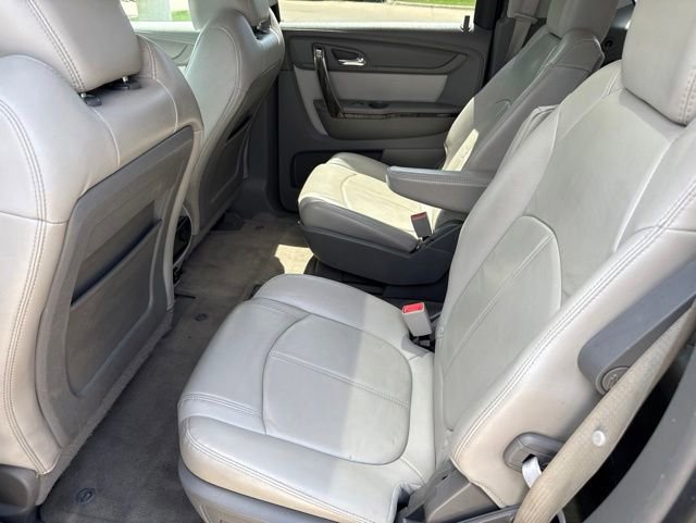 Used 2016 GMC Acadia SLT w/ Open Road Package AWD/4WD image 17