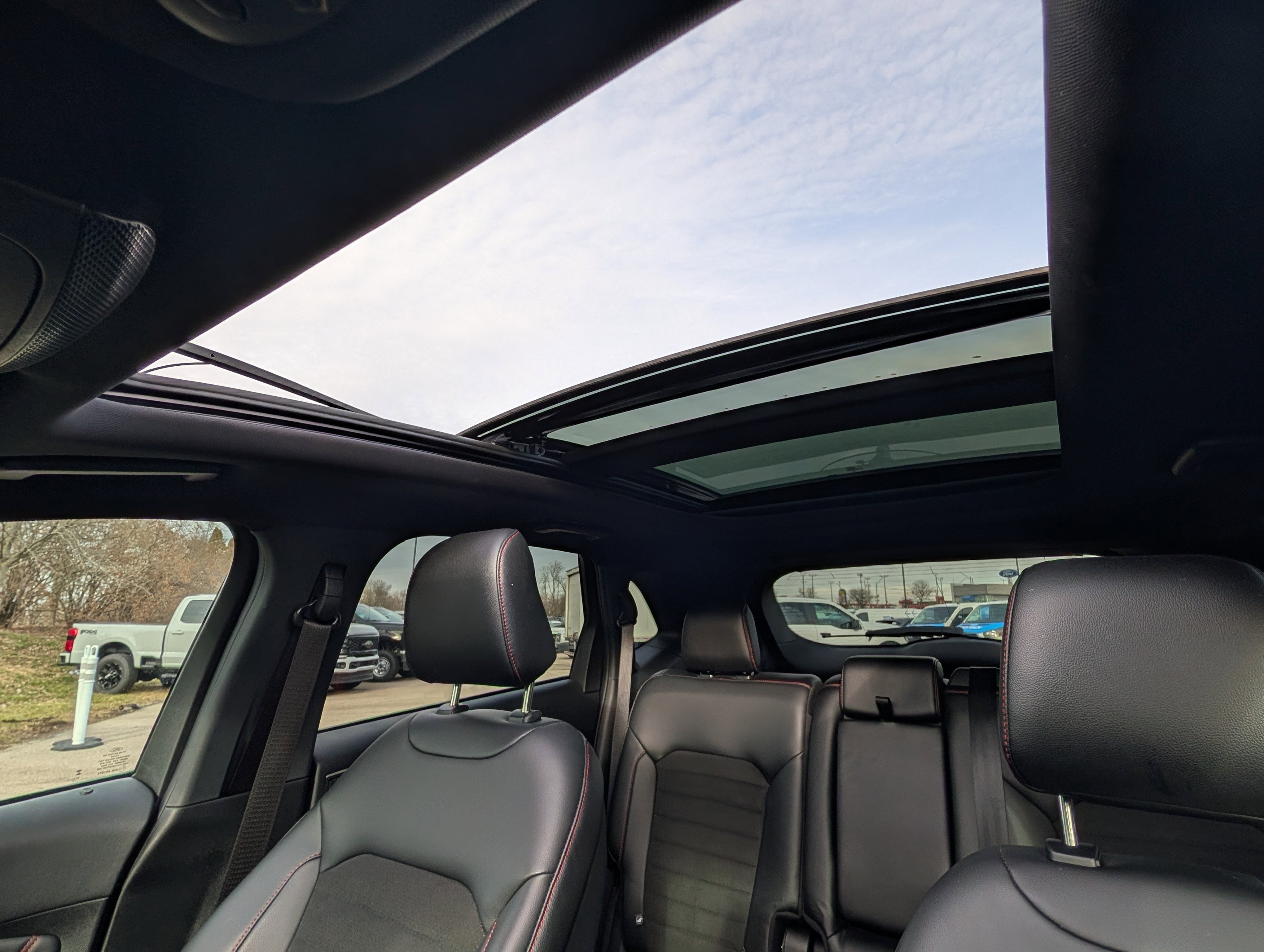 Used 2024 Ford Edge ST-Line image 26