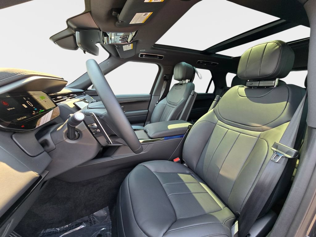 New 2026 Land Rover Range Rover Sport Dynamic SE AWD/4WD image 15