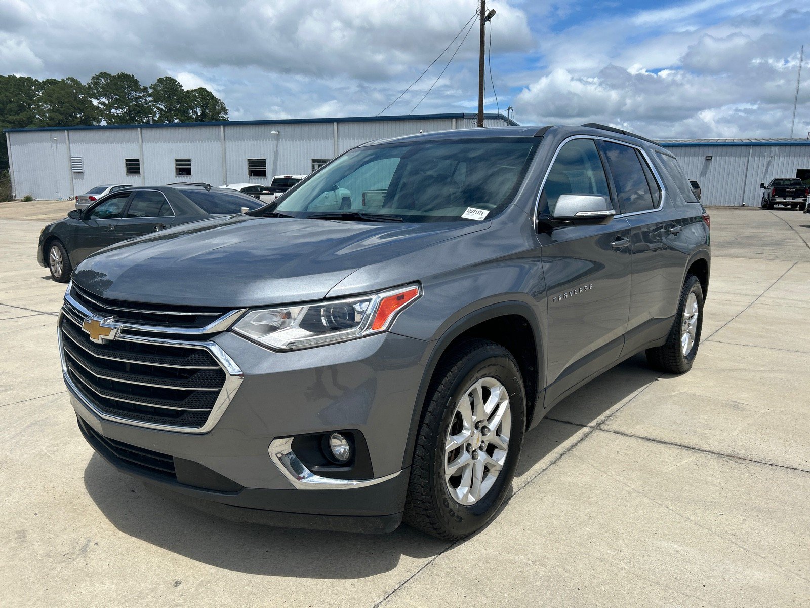 Used 2019 Chevrolet Traverse LT