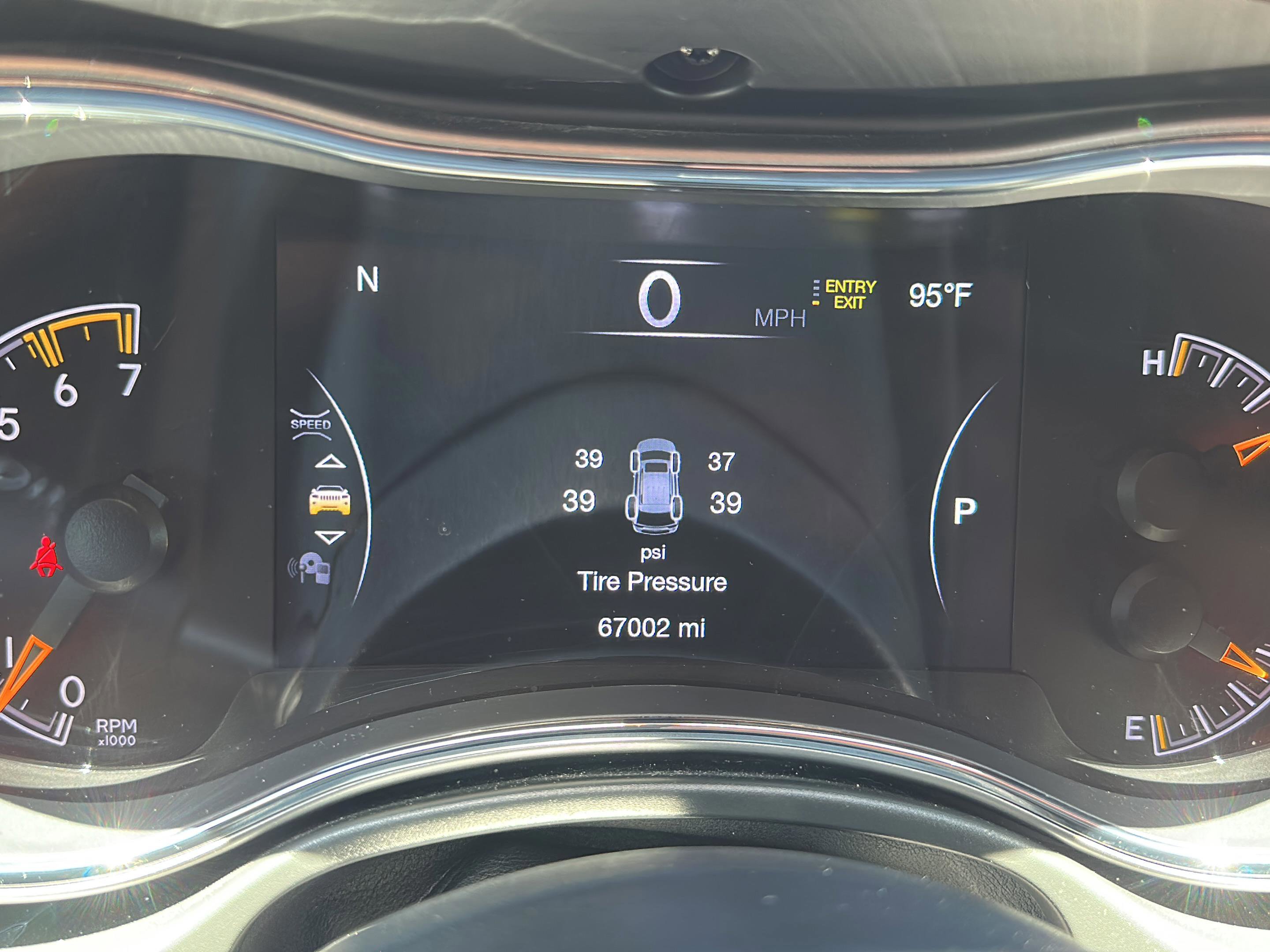 Used 2020 Jeep Grand Cherokee Overland AWD/4WD image 22