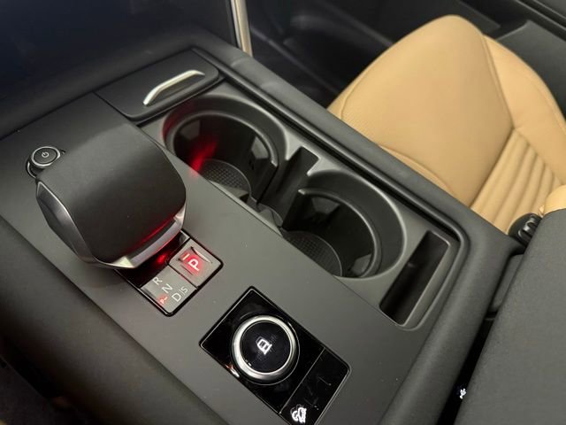 New 2026 Land Rover Discovery Limited Edition image 22