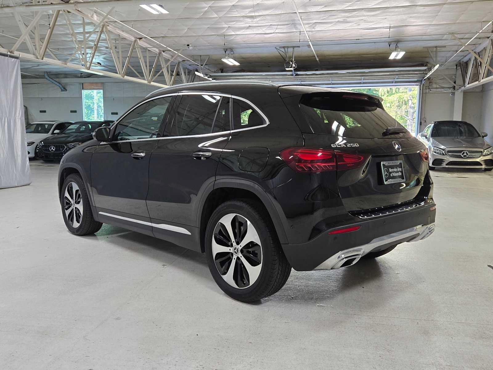 Used 2025 Mercedes-Benz GLA 250 image 6
