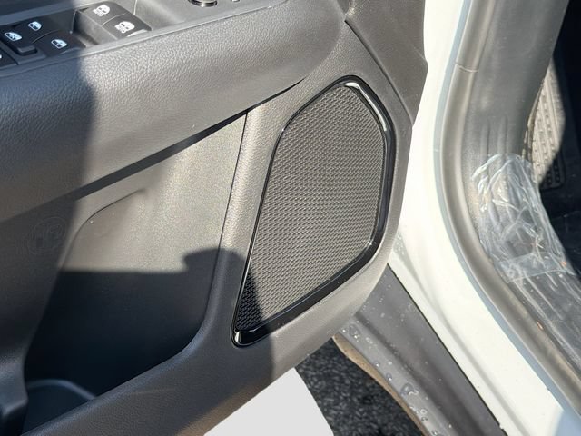 New 2026 Jeep Compass Latitude AWD/4WD image 18