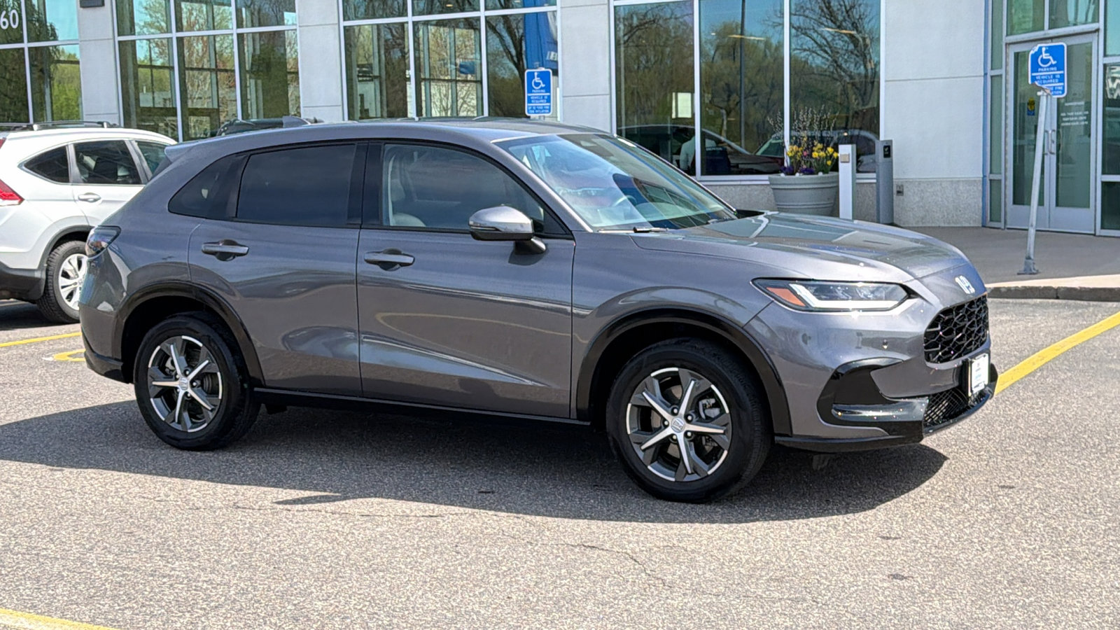 Certified 2025 Honda HR-V EX-L image 1
