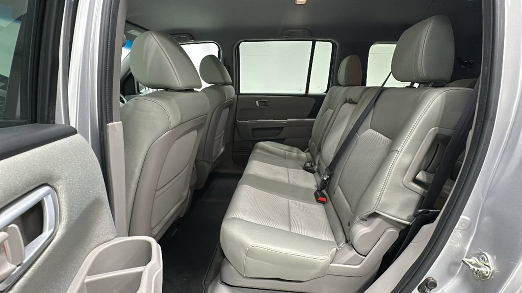 Used 2015 Honda Pilot LX image 9