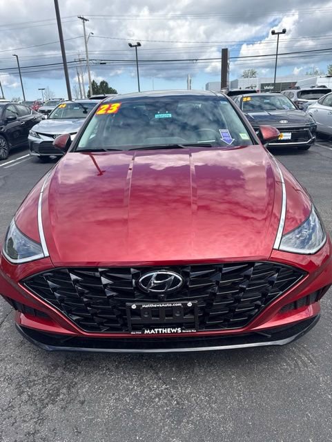 Certified 2023 Hyundai Sonata Limited FWD image 3
