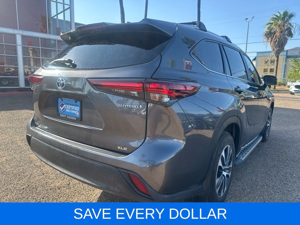 Used 2024 Toyota Highlander XLE FWD image 5