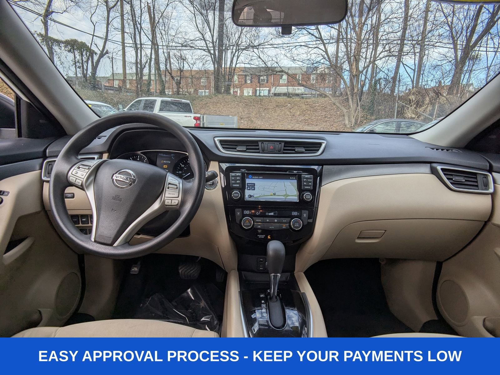 Used 2016 Nissan Rogue SV w/ SV Premium Package image 17