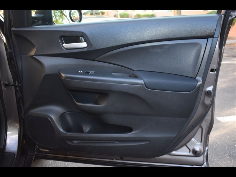 Used 2016 Honda CR-V SE image 34