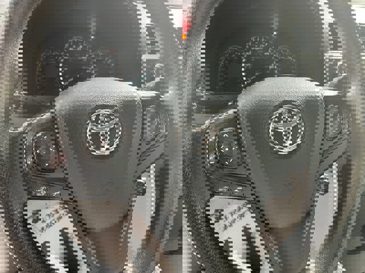 Used 2015 Toyota Camry SE image 17