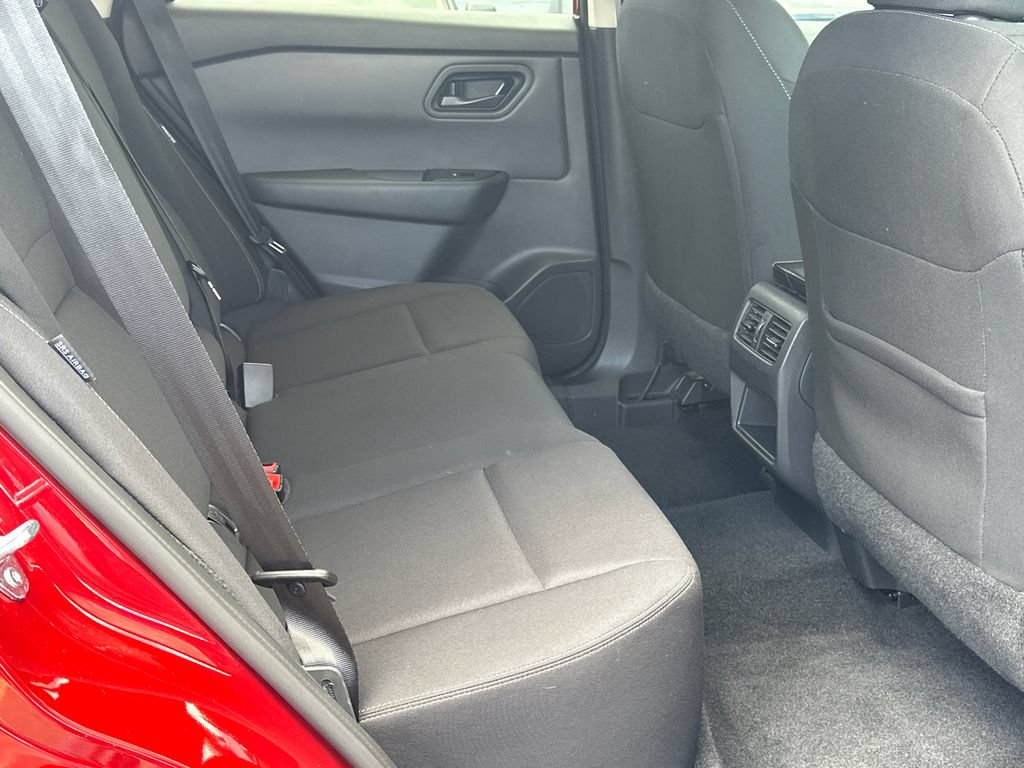 Used 2024 Nissan Rogue S AWD/4WD image 12