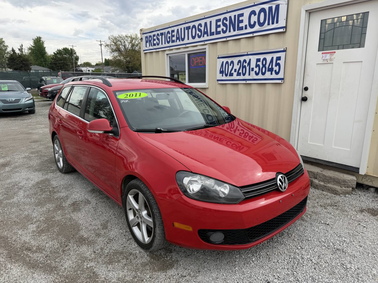 Used 2011 Volkswagen Jetta TDI FWD image 1