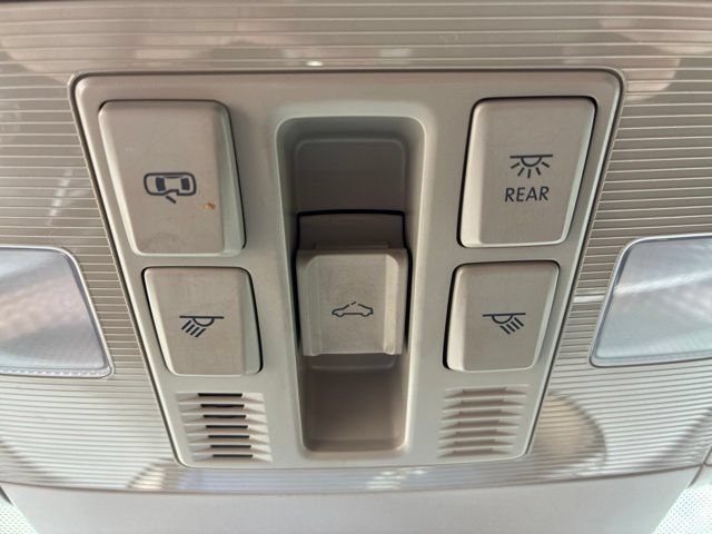 Used 2018 Volkswagen Atlas SEL Premium AWD/4WD image 32