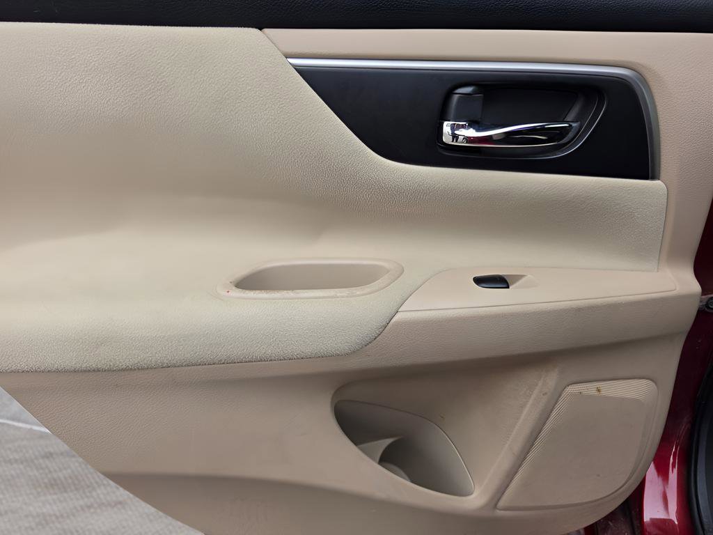 Used 2015 Nissan Altima 2.5 SV FWD image 22
