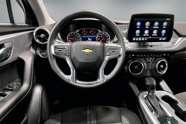 Used 2025 Chevrolet Blazer LT image 9