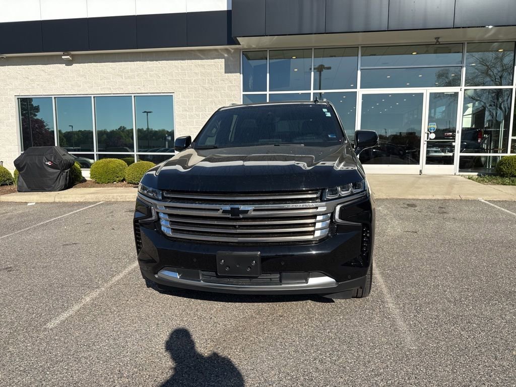 Used 2024 Chevrolet Tahoe High Country AWD/4WD image 1
