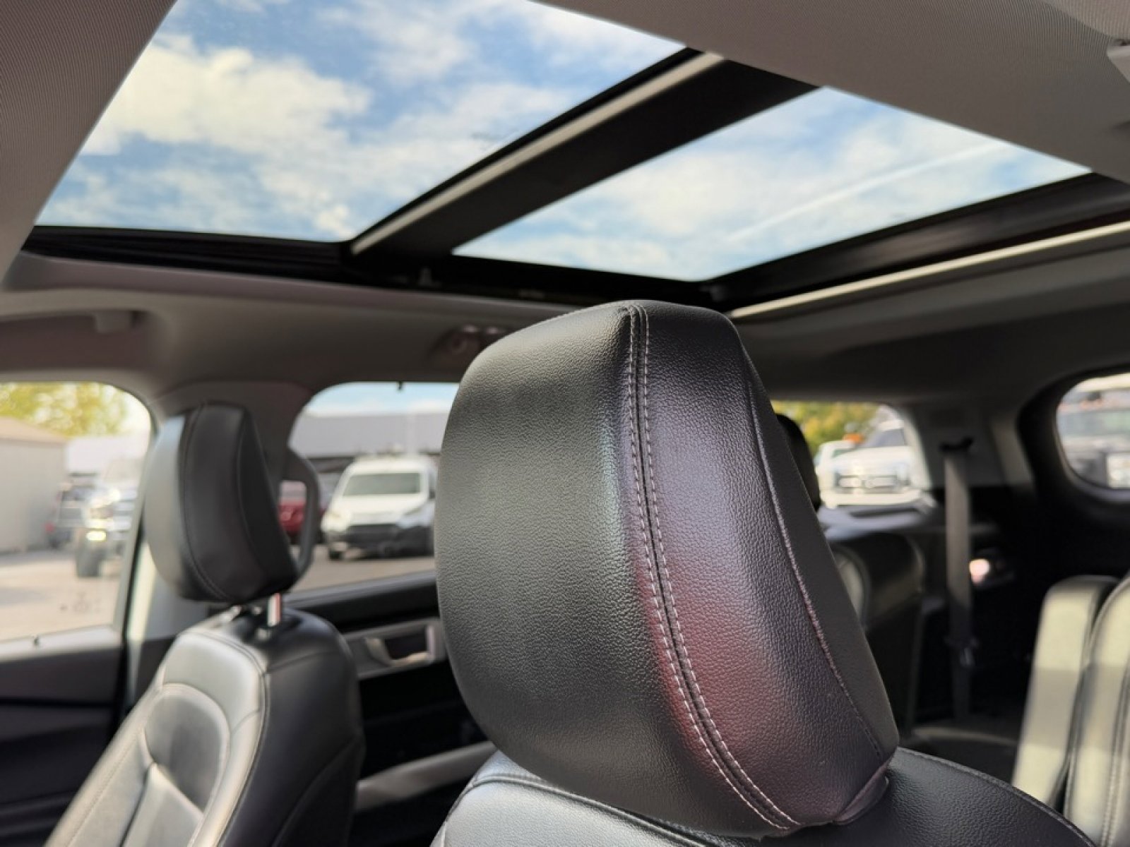 Used 2021 Ford Explorer Limited image 45