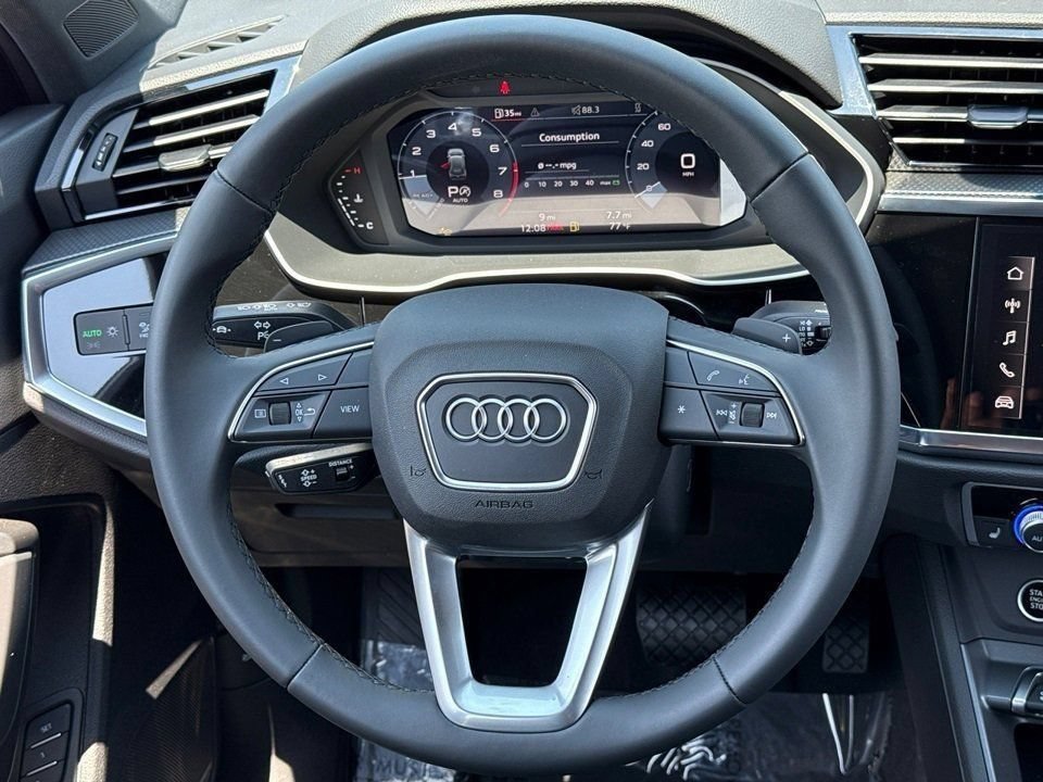 Certified 2025 Audi Q3 2.0T Premium w/ Convenience Package AWD/4WD image 14
