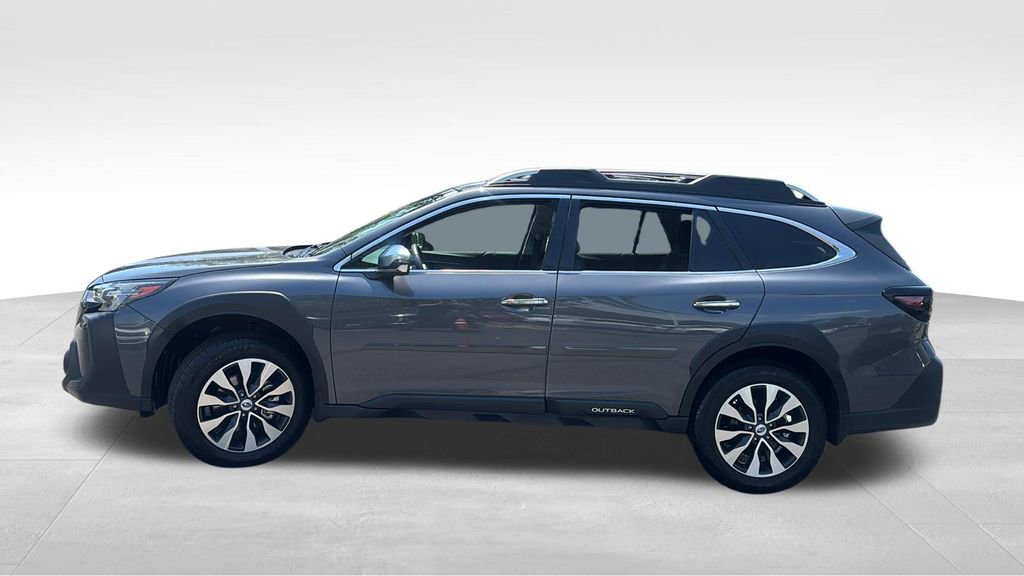 Used 2024 Subaru Outback Touring AWD/4WD image 4