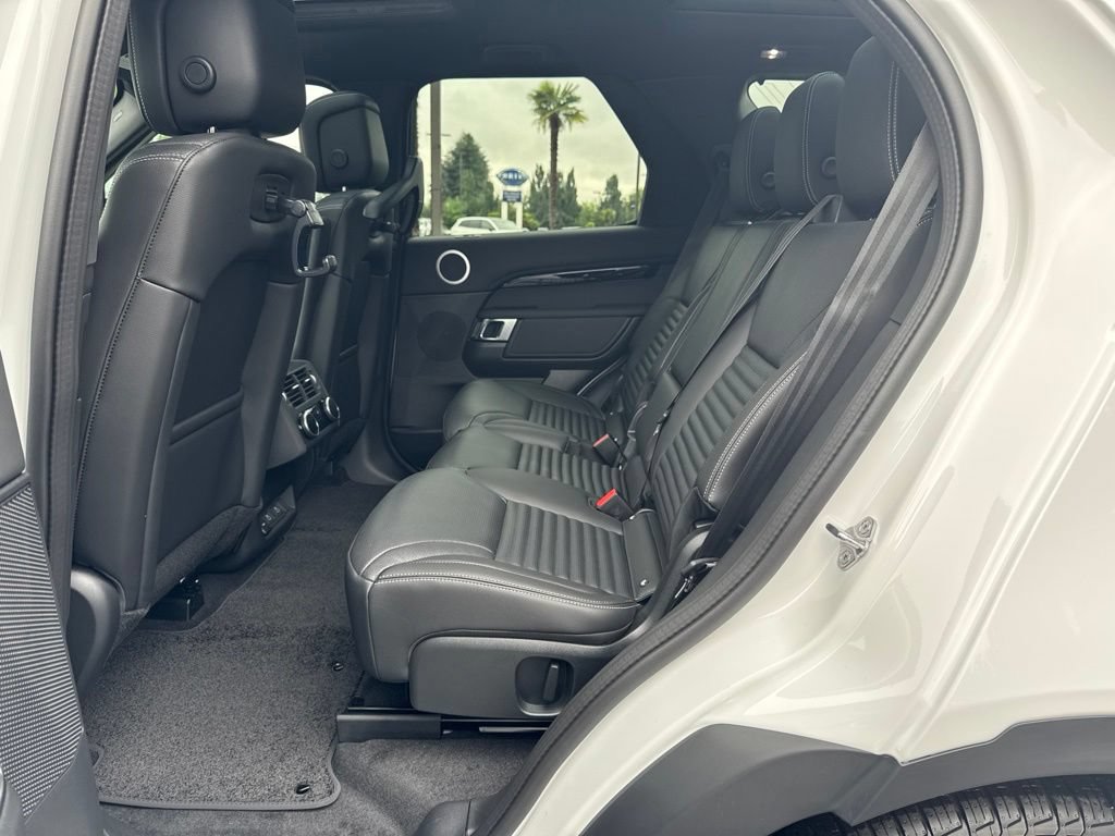 New 2026 Land Rover Discovery S AWD/4WD image 5