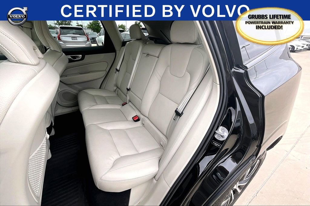 Used 2024 Volvo XC60 B5 Plus w/ Protection Package Premier image 34